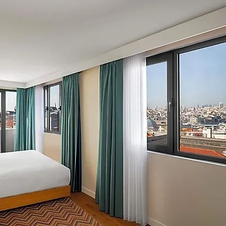 Hampton By Hilton Sirkeci 3*