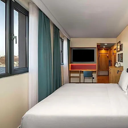 Hampton By Hilton Sirkeci 3*