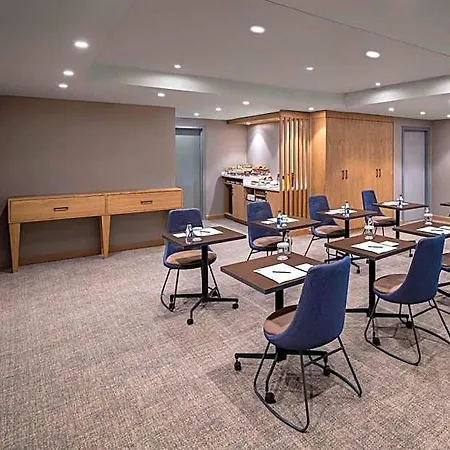 Hampton By Hilton Sirkeci فندق