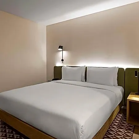 فندق Hampton By Hilton Sirkeci 3*