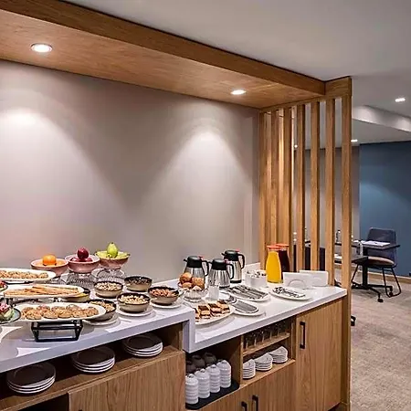 Hampton By Hilton Sirkeci فندق 3*