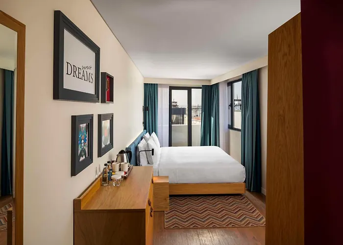 Hampton By Hilton Sirkeci 3*