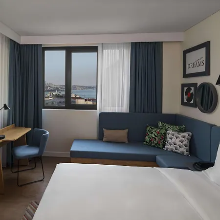 Hampton By Hilton Sirkeci Hotell 3*